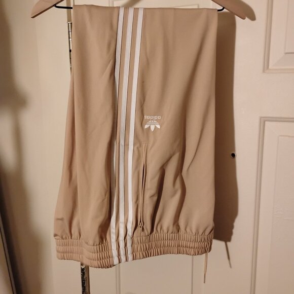 Adidas firebird tracksuit in Cream with White stripes. Brand new condition. - Picture 2 of 2